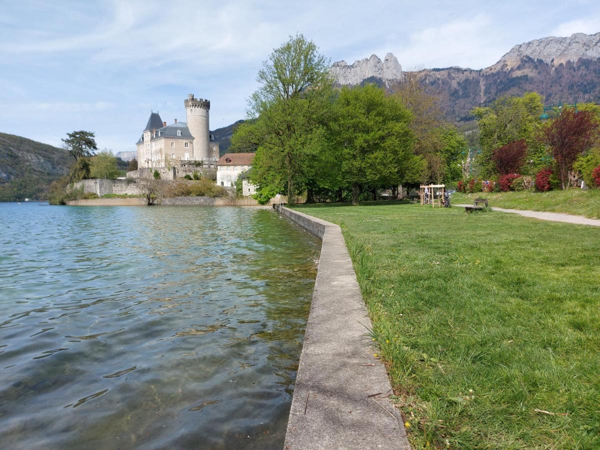 Charmant Et Spacieux Appartement A Quelques Pas Du Lac Duingt Exterior photo
